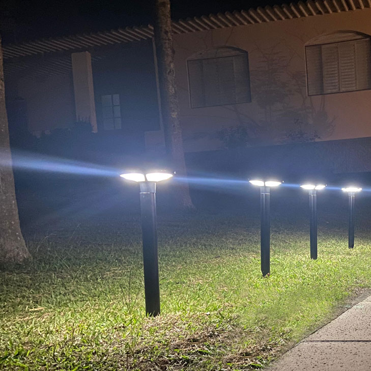 Luminária LED Solar UFO (Linha Solar - Luminária UFO) - Iluctron LED Technology